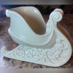 PartyLite Porcelain Sleigh, Candle Holder, White Ceramic